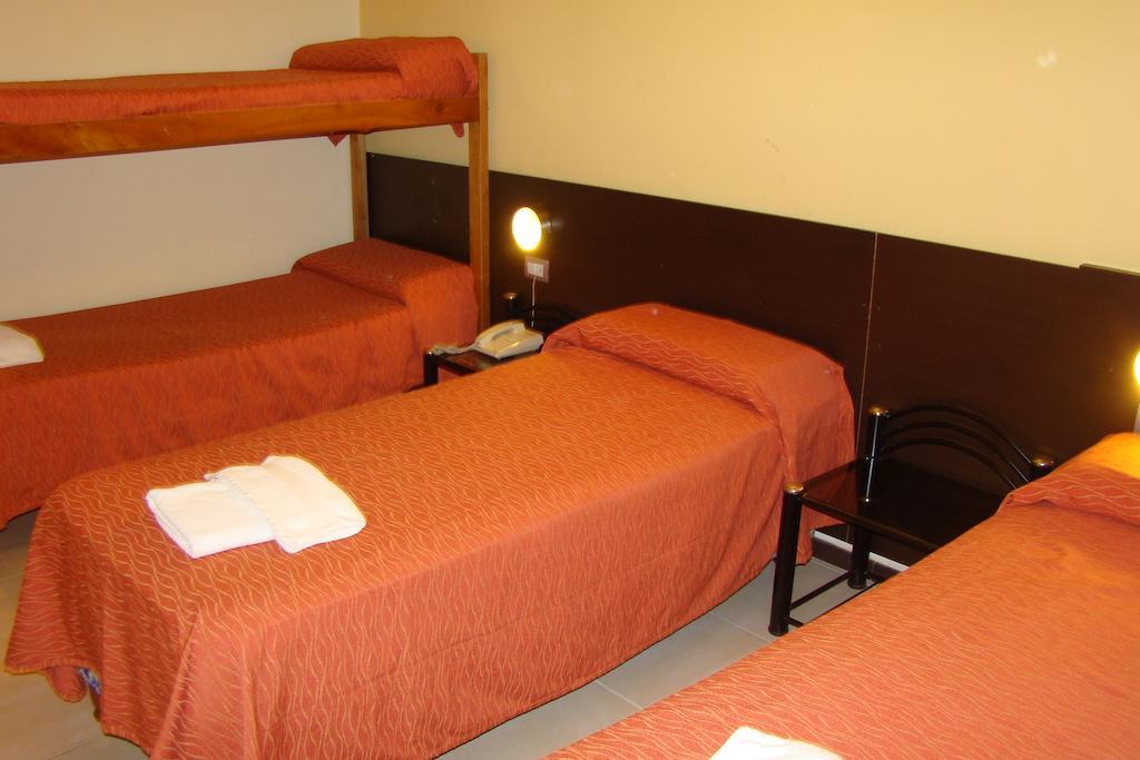 Hotel Temu Villa Carlos Paz Room photo